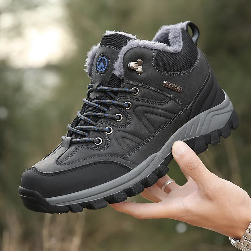 Men’s Winter Hiking Shoes with Plush Insulation and Lightweight Outdoor Comfort