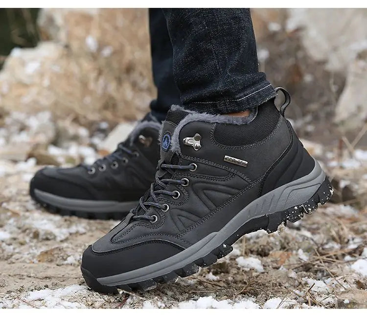 Men’s Winter Hiking Shoes with Plush Insulation and Lightweight Outdoor Comfort